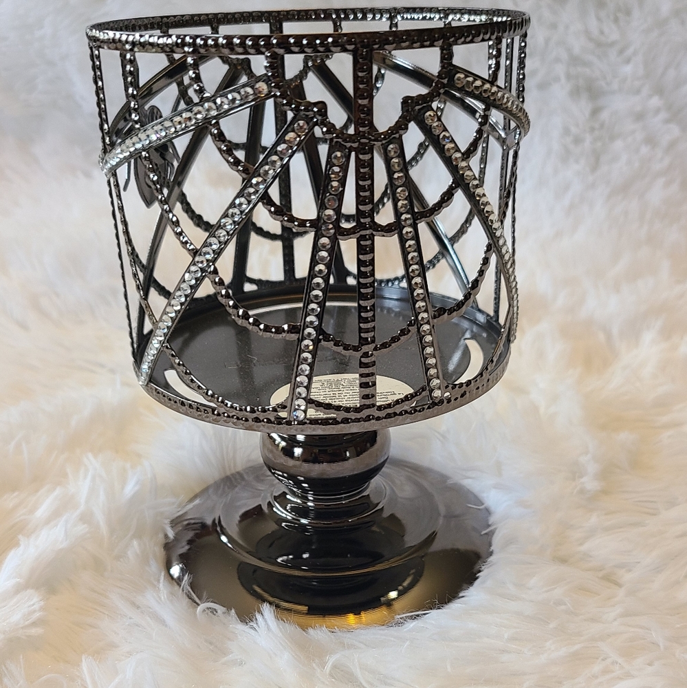 Bath & Body Works Gem Spider Pedestal Candle Holder. Halloween 2023 - Picture 3 of 3